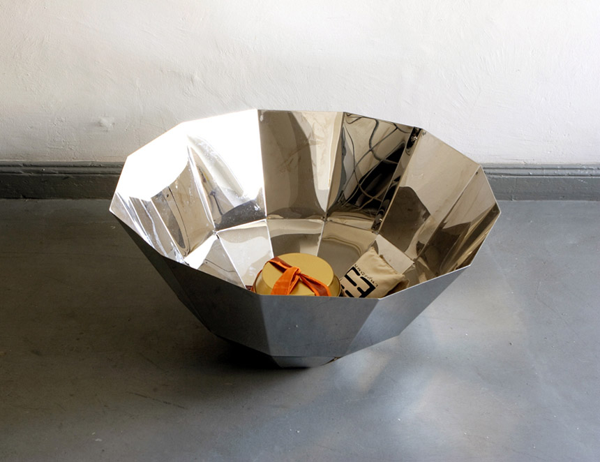 untitled 2007 (solar cooker)
